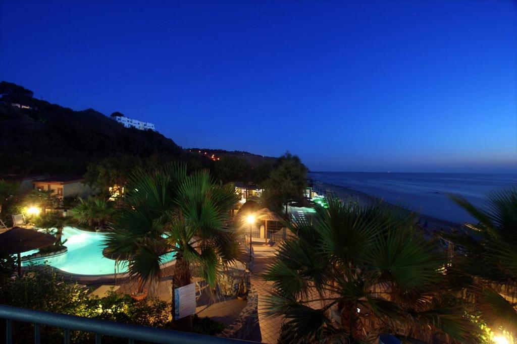 Baia Del Godano Resort & Spa Capo Vaticano Εξωτερικό φωτογραφία