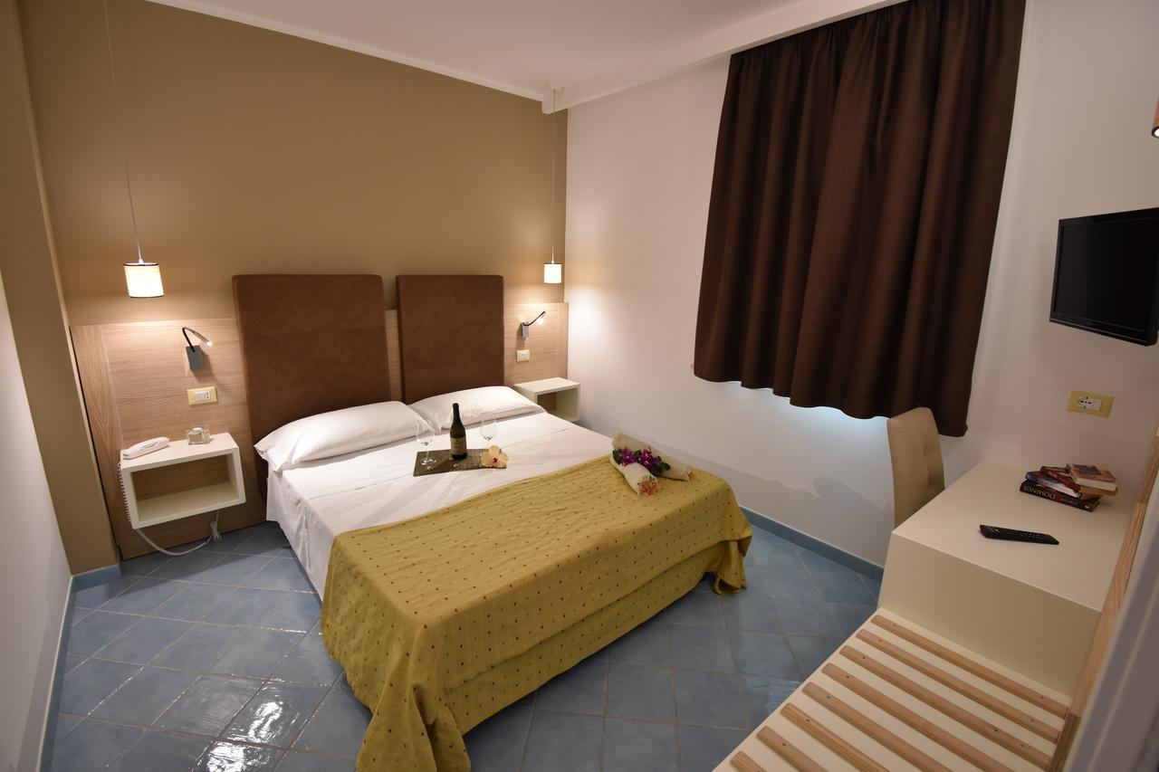 Baia Del Godano Resort & Spa Capo Vaticano Εξωτερικό φωτογραφία